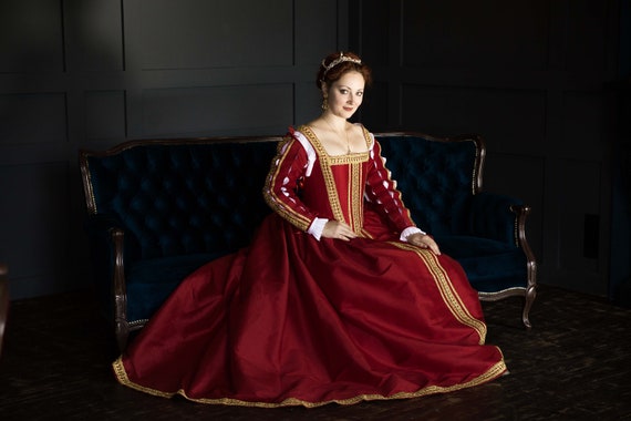 Red and Gold Renaisance Dress, 1500s Italian Renaissance Gown by FiorentinaCostuming steampunk buy now online