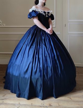 Dress Second Empire 1850-1860, XXS to 3XL in midnight blue taffeta by Robedexception steampunk buy now online