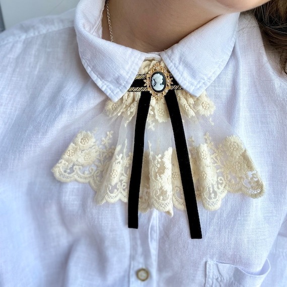 Vintage style brooch with lace. Victorian style, Steampunk, cosplay. Velvet collar. Gift for her. by NataliBrooches steampunk buy now online